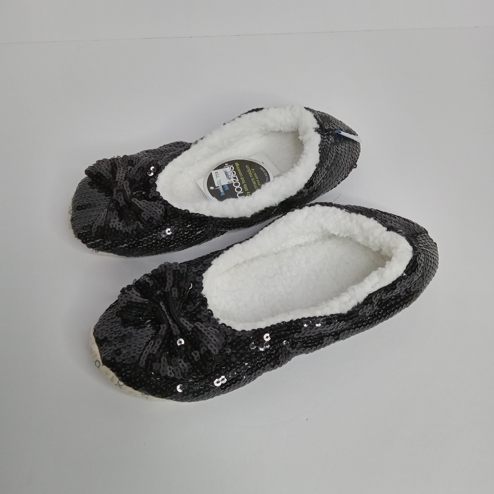 SNOOZIES SEQUIN SLIPPERS BLACK WOMENS SIZE MEDIUM SHOE SIZE 7-8 NWT - Picture 2 of 8